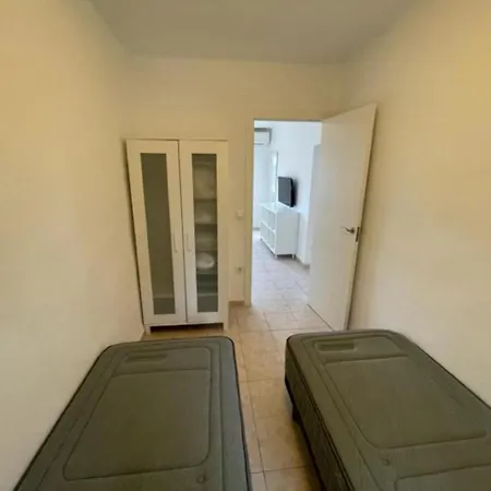 Apartment Sark In *